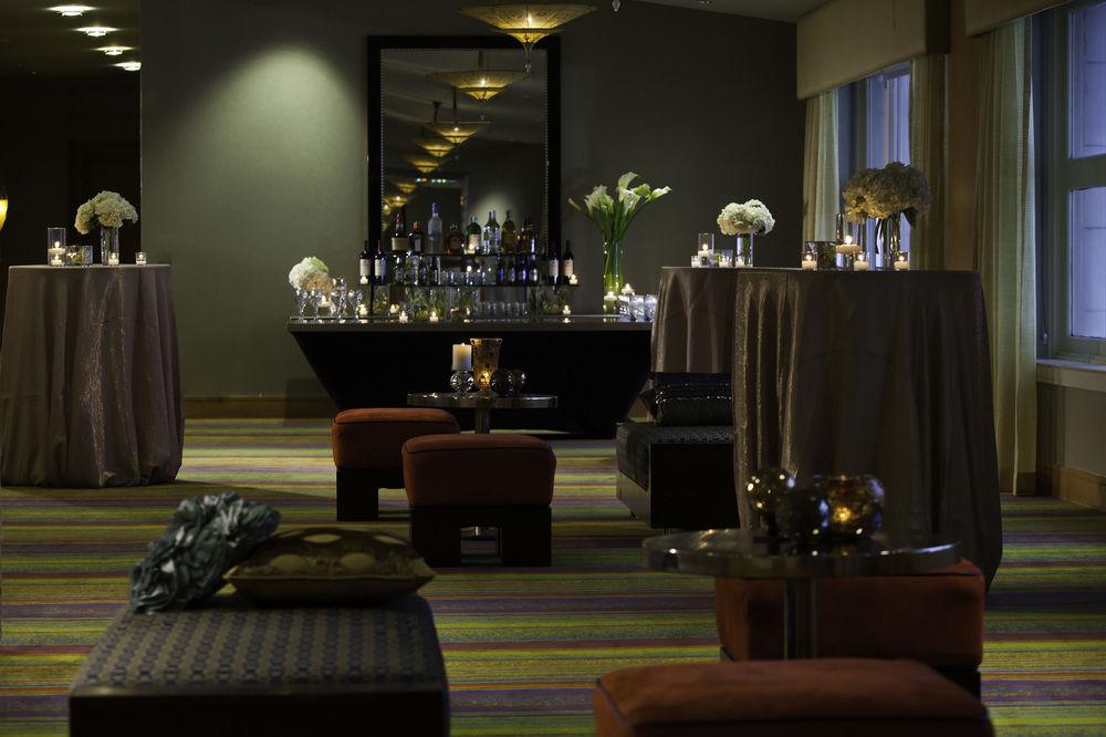 Renaissance New Orleans Pere Marquette French Quarter Area Hotel Dış mekan fotoğraf