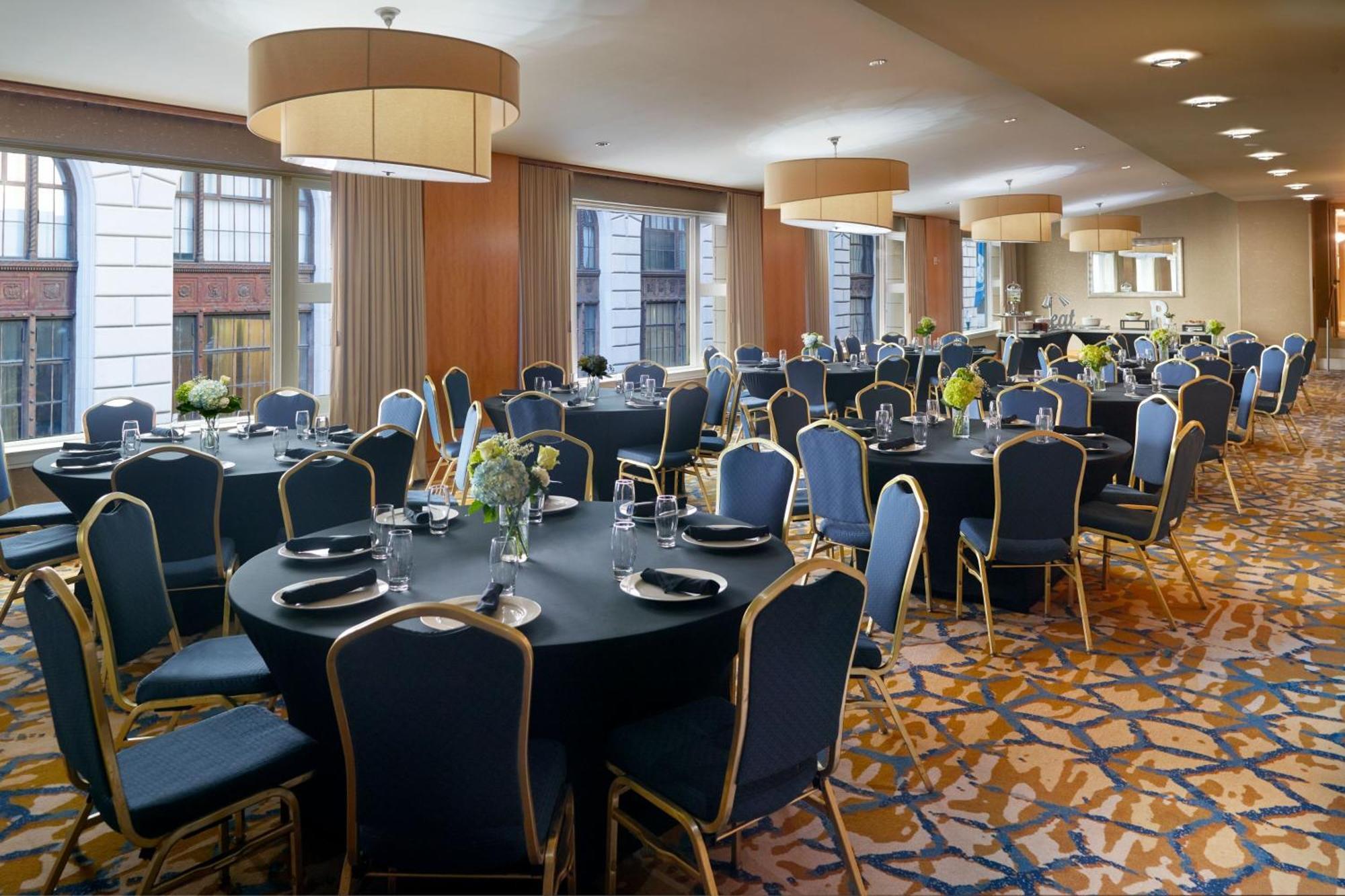Renaissance New Orleans Pere Marquette French Quarter Area Hotel Dış mekan fotoğraf